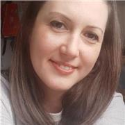 Insegnante qualificata di Inglese con esperienza pluriennale nel Regno Unito impartisce lezioni private ad alunni di tutte le età